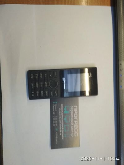 Лот: 16784411. Фото: 1. Micromax X502. Кнопочные мобильные телефоны