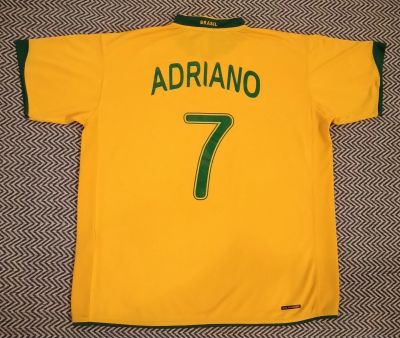 Лот: 16707322. Фото: 1. Футболка Бразилия, Адриано, Nike... Футболки