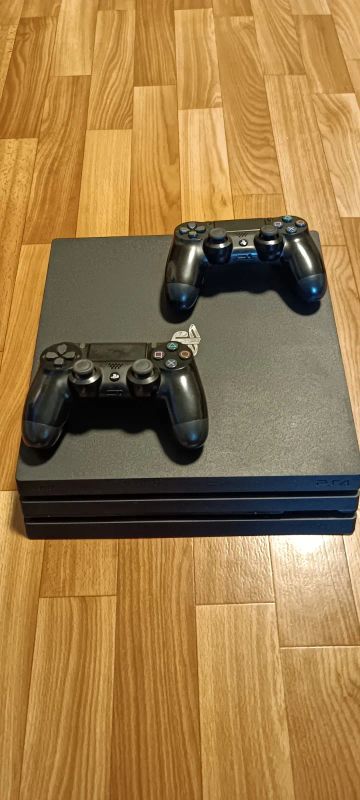Лот: 20834109. Фото: 1. Ps4 pro. Игровые приставки, консоли