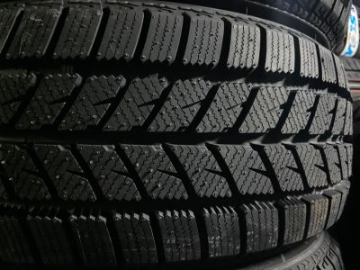 Лот: 20850075. Фото: 1. Зимняя резина 185/60 R-15 " Dynamo... Шины
