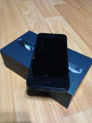 Лот: 4441893. Фото: 1. Apple Iphone 5 16Gb черный. Смартфоны