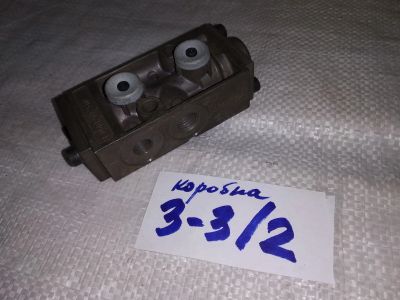 Лот: 12616103. Фото: 1. Воздухораспределитель делителя... Другое (автозапчасти)
