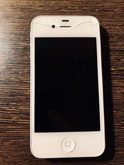 Лот: 11296315. Фото: 1. iPhone 4S, white, 16GB. Смартфоны