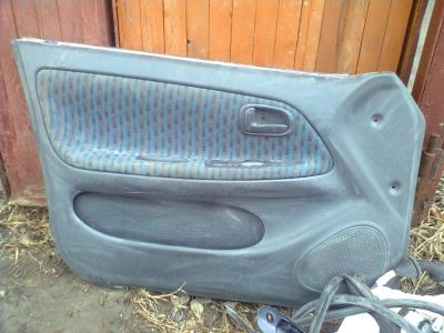 Лот: 4149307. Фото: 1. Toyota Corolla AE100 обшивка двери... Салон