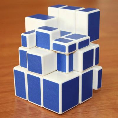 Лот: 4604778. Фото: 1. Кубик Рубика ассиметричный. Настольные игры, карты