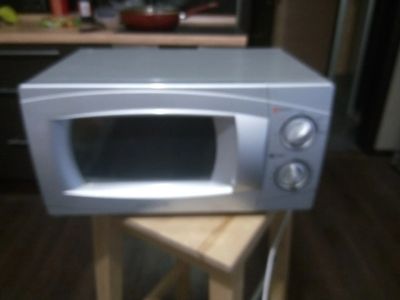 Лот: 8907706. Фото: 1. Микроволновка Daewoo. Микроволновки, мини-печи
