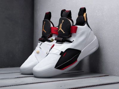 Лот: 13049550. Фото: 1. Кроссовки Nike Air Jordan 33. Кеды, кроссовки, слипоны