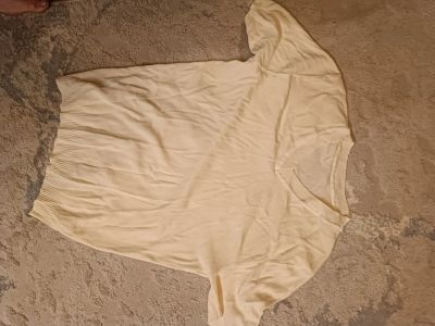 Лот: 25595193. Фото: 1. Кофточка р50/52. Блузы, рубашки, водолазки