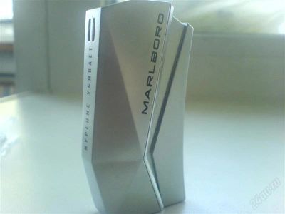 Лот: 2095145. Фото: 1. оригинальная зажигалка marlboro... Другое (коллекционирование, моделизм)