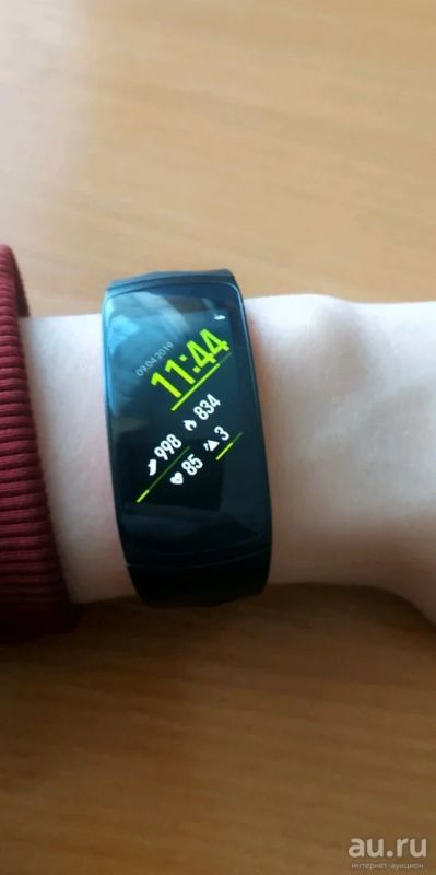 Лот: 13532341. Фото: 1. Samsung gear fit 2 pro. Смарт-часы, фитнес-браслеты, аксессуары
