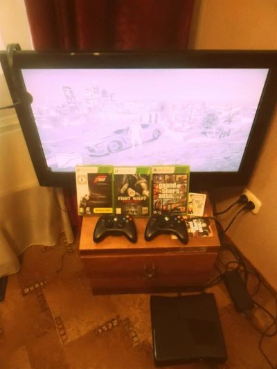 Лот: 3522733. Фото: 1. Xbox 360 slim 250gb. Игровые приставки, консоли