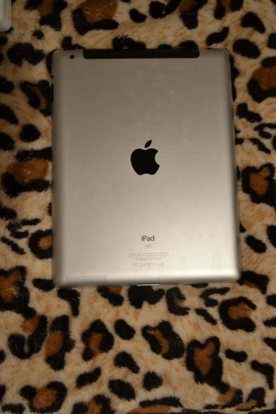 Лот: 3309916. Фото: 1. Ipad 2 3g,wi-fi. Планшеты