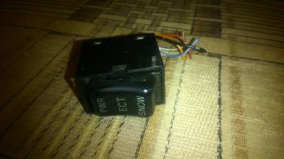 Лот: 3606542. Фото: 1. Кнопка PWR ECT SNOW Toyota Mark2... Электрооборудование