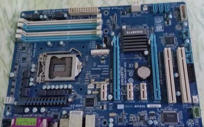 Лот: 15015078. Фото: 1. Материнка LGA1155 GA-Z68AP-D3. Материнские платы
