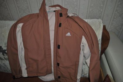 Лот: 7798598. Фото: 1. Продам куртку Adidas, женскую... Верхняя одежда