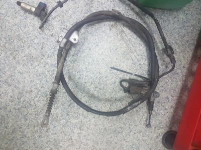 Лот: 20896789. Фото: 1. Трос ручника Nissan Bluebird EU14... Двигатель и элементы двигателя
