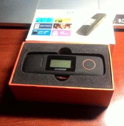Лот: 9598408. Фото: 1. MP3-плеер Digma U3 4gb + слот... Плееры
