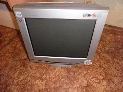 Лот: 2277335. Фото: 1. монитор LG FLATRON F700P. ЭЛТ-мониторы