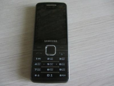 Лот: 7062076. Фото: 1. Samsung GT-S5610. Кнопочные мобильные телефоны
