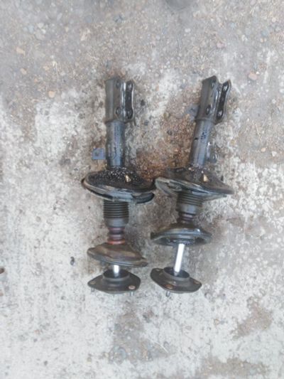 Лот: 15789090. Фото: 1. Передние стойки Camry sv40,41... Ходовая, подвеска, рулевое управление