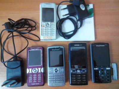Лот: 12772009. Фото: 1. Сотовые Sony. Другое (смартфоны, связь, навигация)