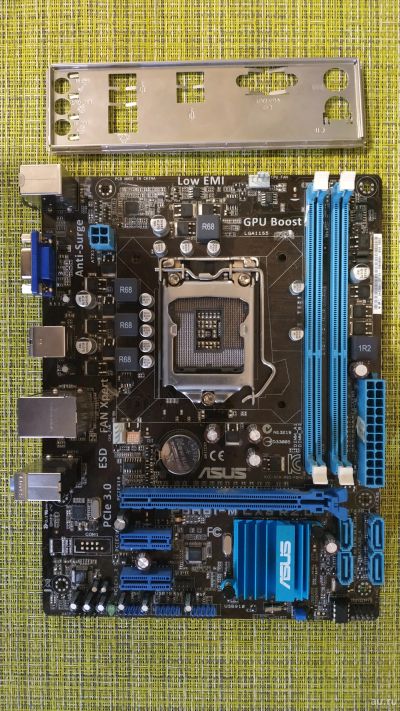 Лот: 15864047. Фото: 1. Материнская плата Asus P8H61-M... Материнские платы