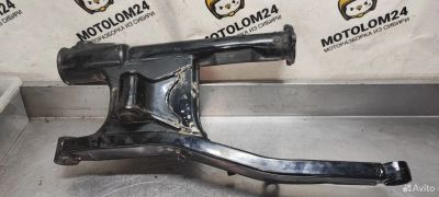 Лот: 22463389. Фото: 1. Задний маятник Suzuki Boulevard... Запчасти