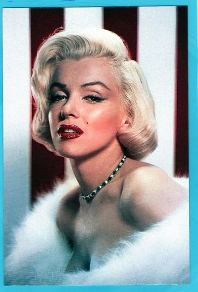 Лот: 17947102. Фото: 1. Marilyn Monroe/Мэрилин Монро-глянцевая... Открытки, конверты