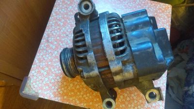 Лот: 21987054. Фото: 1. генератор Mitsubishi LF18. Электрооборудование