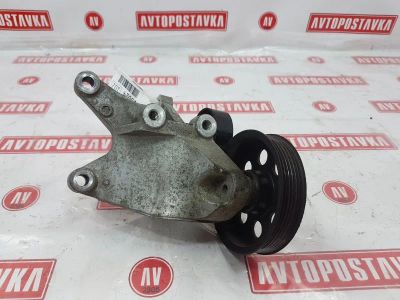 Лот: 20903799. Фото: 1. Натяжитель ремня Subaru Forester... Двигатель и элементы двигателя