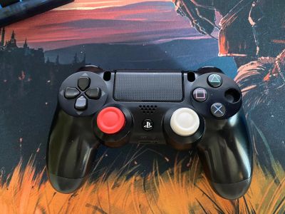 Лот: 20534170. Фото: 1. Геймпад DualShock 4 ( Работает... Аксессуары для игровых приставок, консолей, геймпады