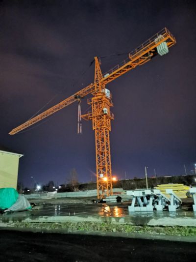 Лот: 17124605. Фото: 1. Башенный кран QTZ80. Промышленное