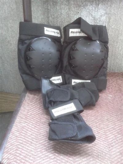 Лот: 2752863. Фото: 1. Защита для рук и коленей. Rollerblade... Защита тела