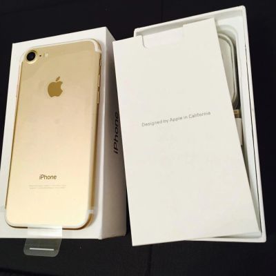 Лот: 10173975. Фото: 1. Новый Apple iPhone 7 Gold 128GB... Смартфоны