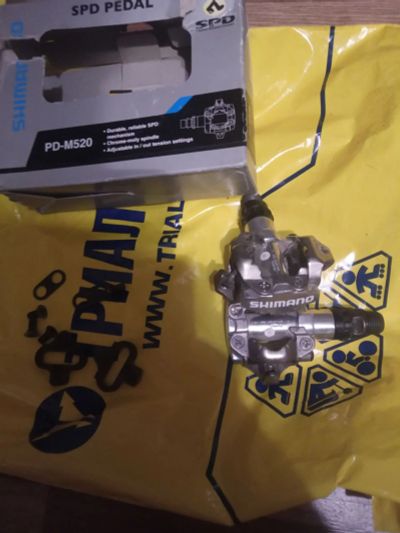 Лот: 19070355. Фото: 1. Контактные педали shimano PD-M520. Запчасти