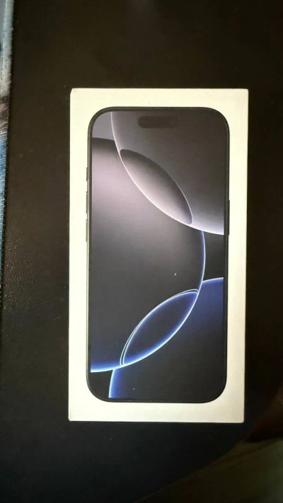 Лот: 24915192. Фото: 1. iPhone 16 Pro, 512 ГБ. Чехлы, бамперы