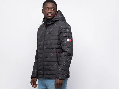 Лот: 24979349. Фото: 1. Куртка Tommy Hilfiger. Верхняя одежда