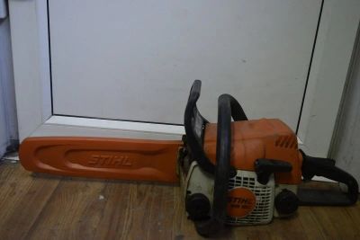 Лот: 10630326. Фото: 1. Бензопила Stihl MS 180(1500 Вт... Бензо-, мотоинструмент