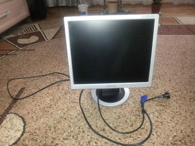 Лот: 3919456. Фото: 1. монитор Samsung sing master 710n. ЖК-мониторы