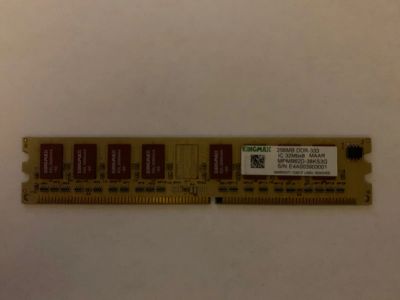 Лот: 2789841. Фото: 1. Оперативка Kingmax 256mb-low. Оперативная память