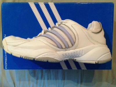 Лот: 5679097. Фото: 1. Кожаные кроссовки adidas в отличном... Кеды, кроссовки, слипоны