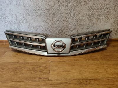 Лот: 25357379. Фото: 1. Решетка радиатора Nissan Tiida... Кузов