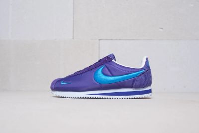 Лот: 11618043. Фото: 1. Кроссовки Nike Classic Cortez. Кеды, кроссовки, слипоны