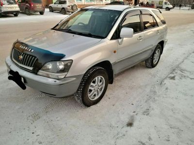 Лот: 10692647. Фото: 1. Продам Toyota Harrier. Автомобили