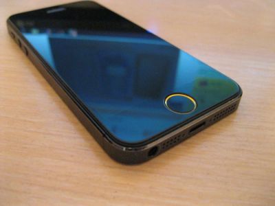 Лот: 7026332. Фото: 1. iPhone 5. Смартфоны