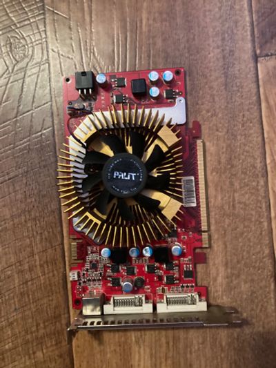 Лот: 20010302. Фото: 1. Видеокарта Nvidia Geforce 9600... Видеокарты