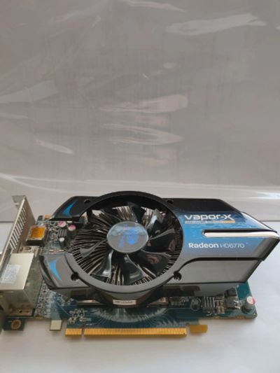 Лот: 17363675. Фото: 1. Бюджетная видеокарта HD6770 1Gb. Видеокарты
