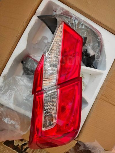 Лот: 16287486. Фото: 1. Задние фонари toyota camry 50. Оптика и освещение