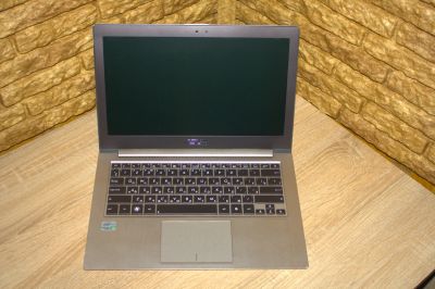Лот: 25190128. Фото: 1. 13,3" Ноутбук ASUS Zenbook [IPS... Ноутбуки