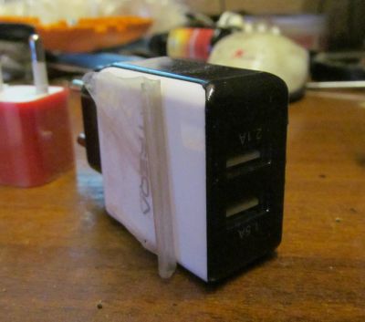Лот: 15943668. Фото: 1. Адаптер питания, USB сетевой... Зарядные устройства, блоки питания, адаптеры сетевые для смартфонов